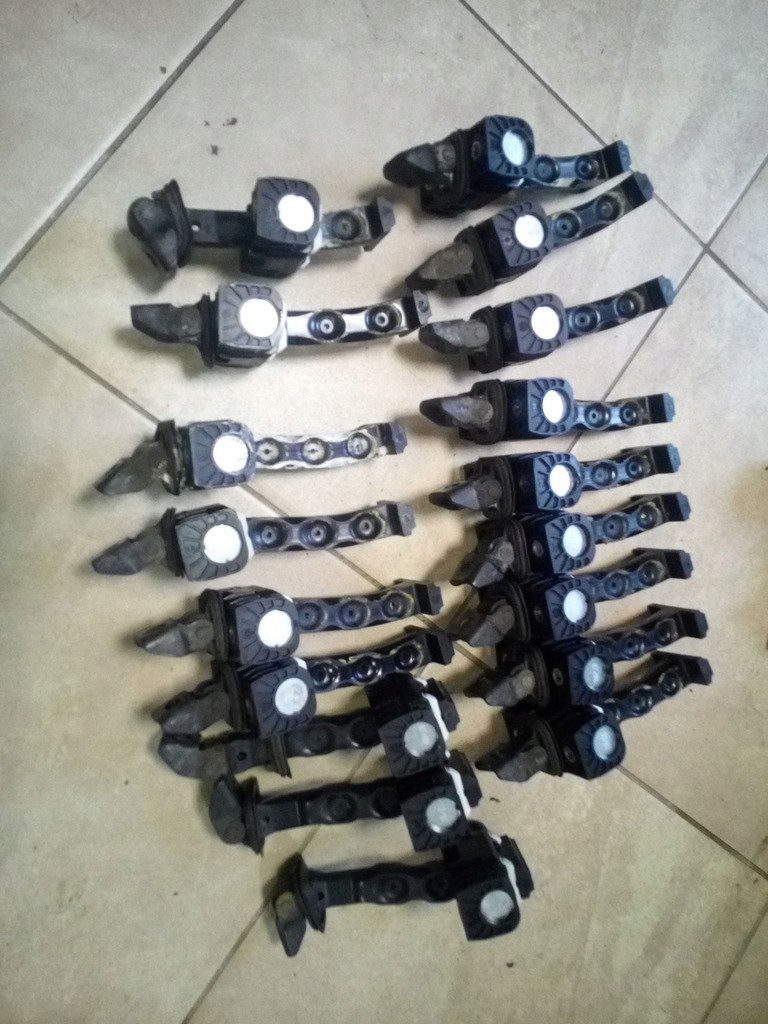 фото №1, Ограничитель дверь fabia roomster выбор x