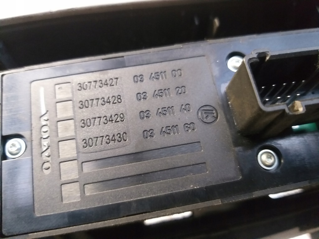 фото №4, Перемикач вікон лівий перед volvo v50 30773427