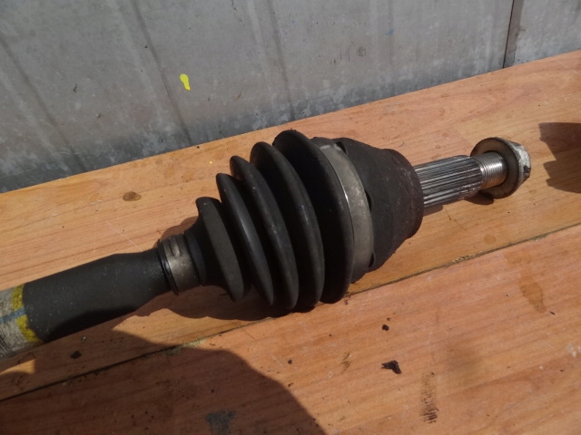 фото №3, Ford tourneo courier 2015 1,5 tdci приводной вал правая org