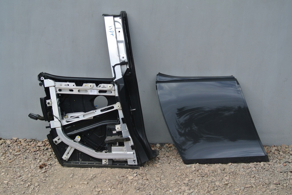 фото №1, Bmw i3 двері правий задня