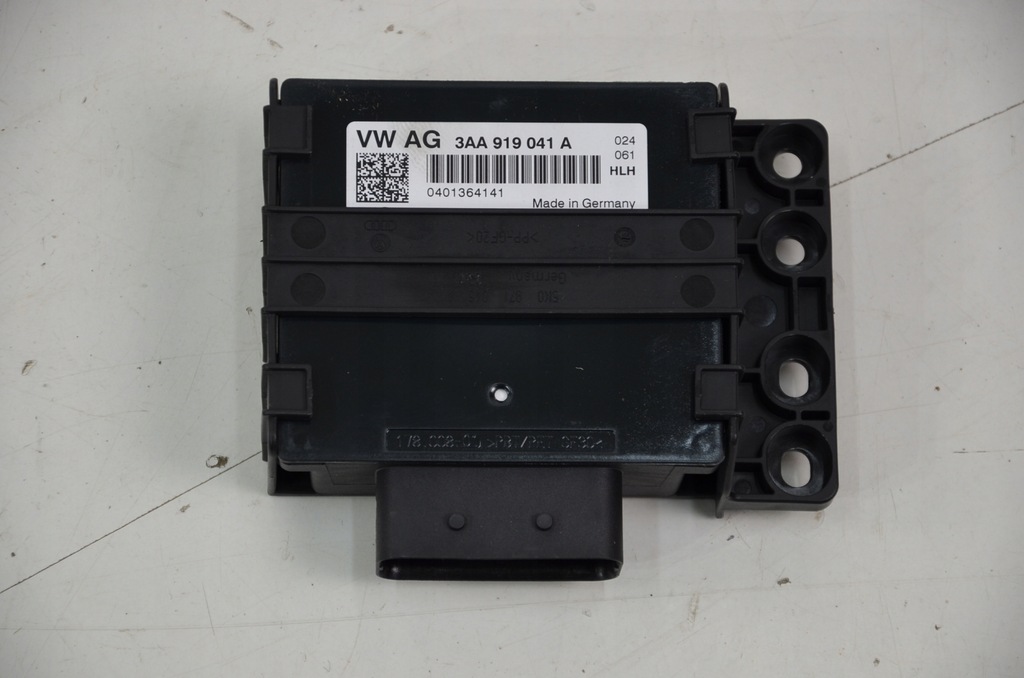 фото №1, Vw jetta 5c fl стабилизатор напряжения 3aa919041a