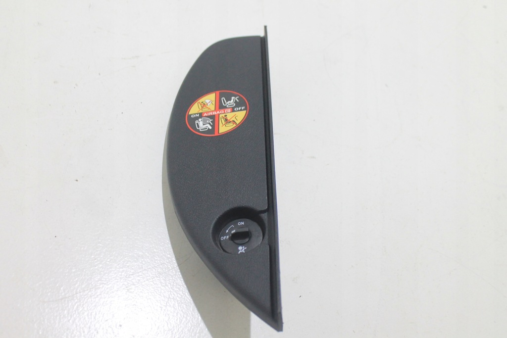 фото №1, Renault master iii заглушка консолі права