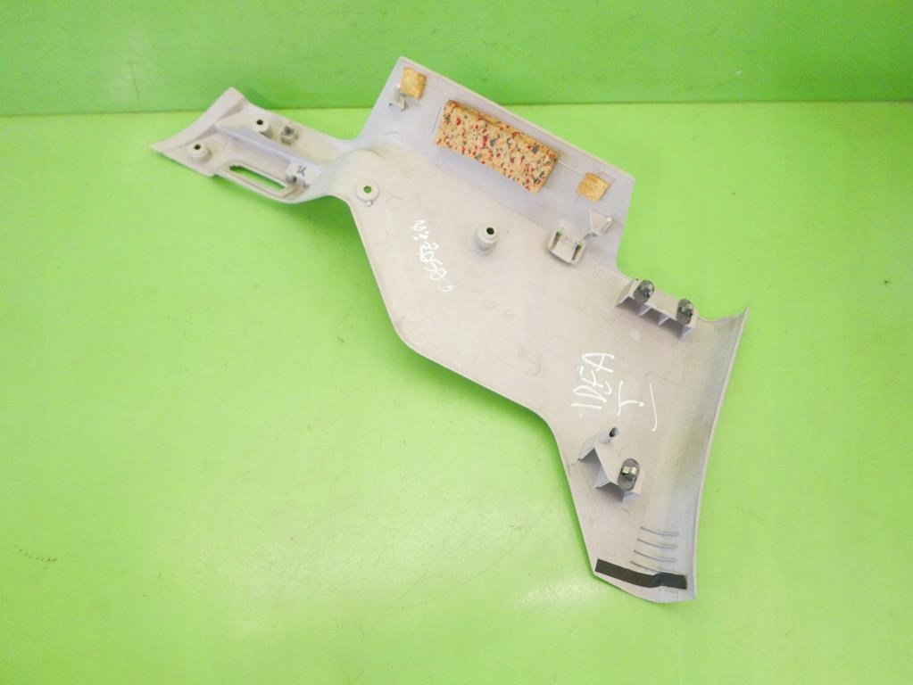 Кронштейн полиця задня задні праве fiat idea i 03-05 Зі Шроту