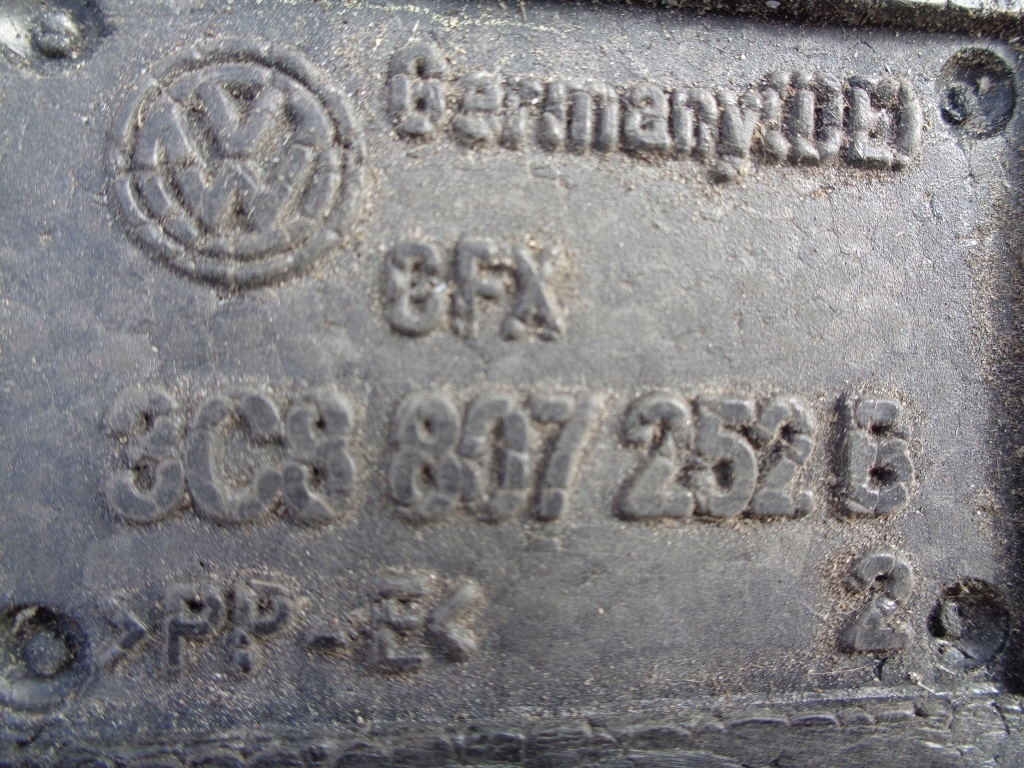 фото №12, Балка бампера задня 3c8807252 b vw passat cc 08-12