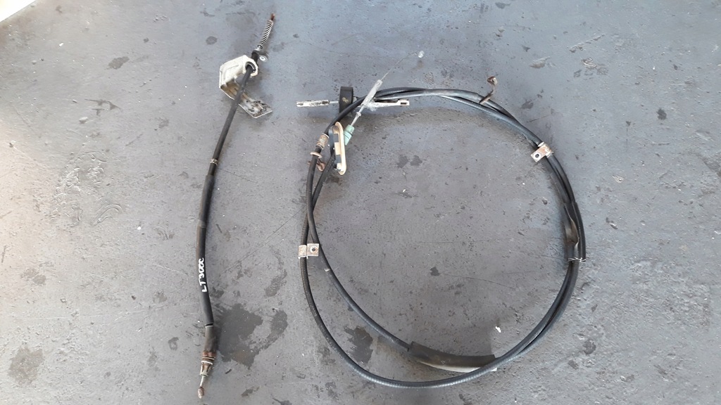 фото №1, Chrysler 300c thema 2011- 2wd тросы тормозные