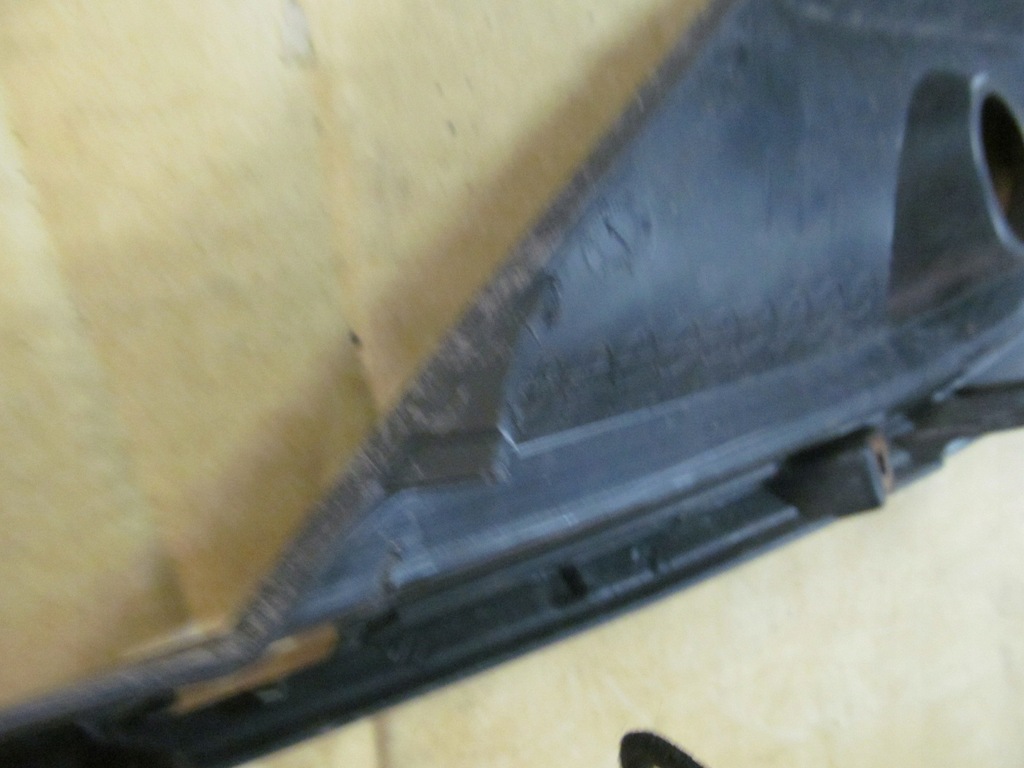 фото №9, Mazda оригінальний номер g46l50c21 решітка бампера