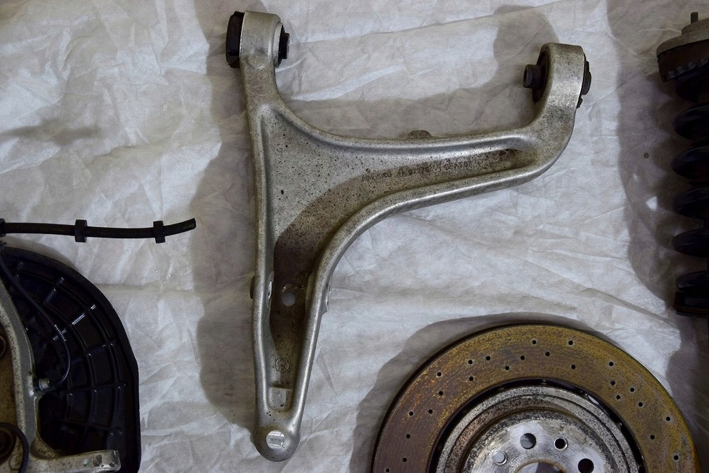 фото №8, Ghibli поворотный кулак рычаг амортизатор диск ступица