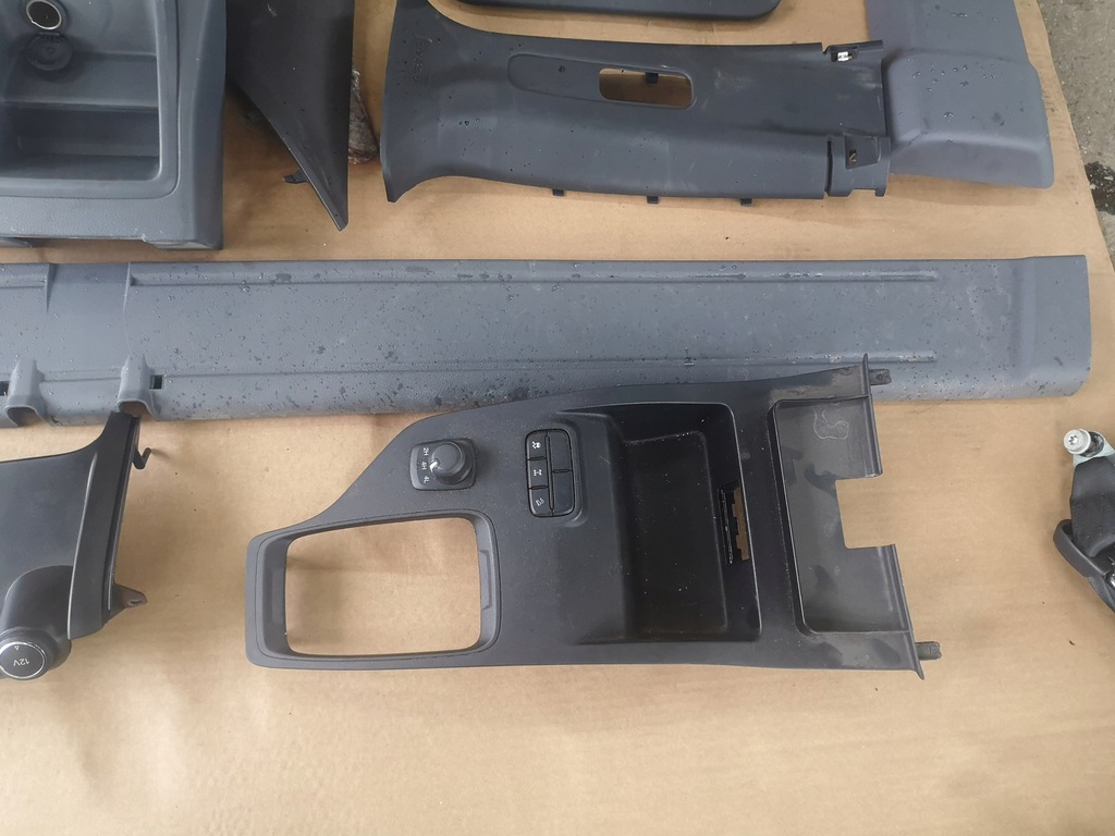 фото №5, Ford ranger 3 wildtrak 17r 3.2 стійки пластики