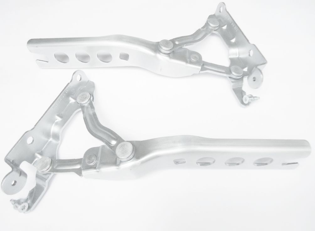 фото №1, Skoda octavia ii петля капот 1z0823302c