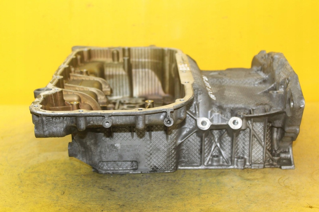 фото №6, Поддон масляная audi a6 c7 3.0tdi cla 059103601cb