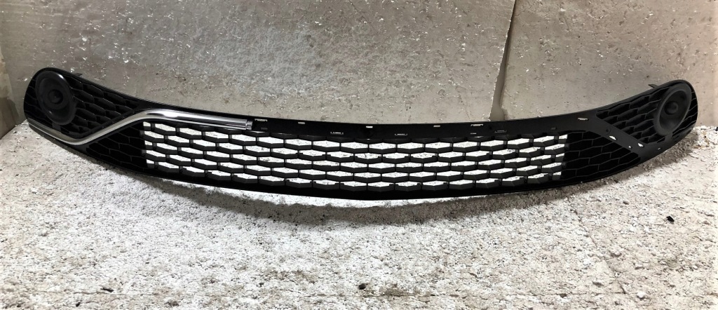 фото №1, Lancia ypsilon iii lift 15- решётка бампера org