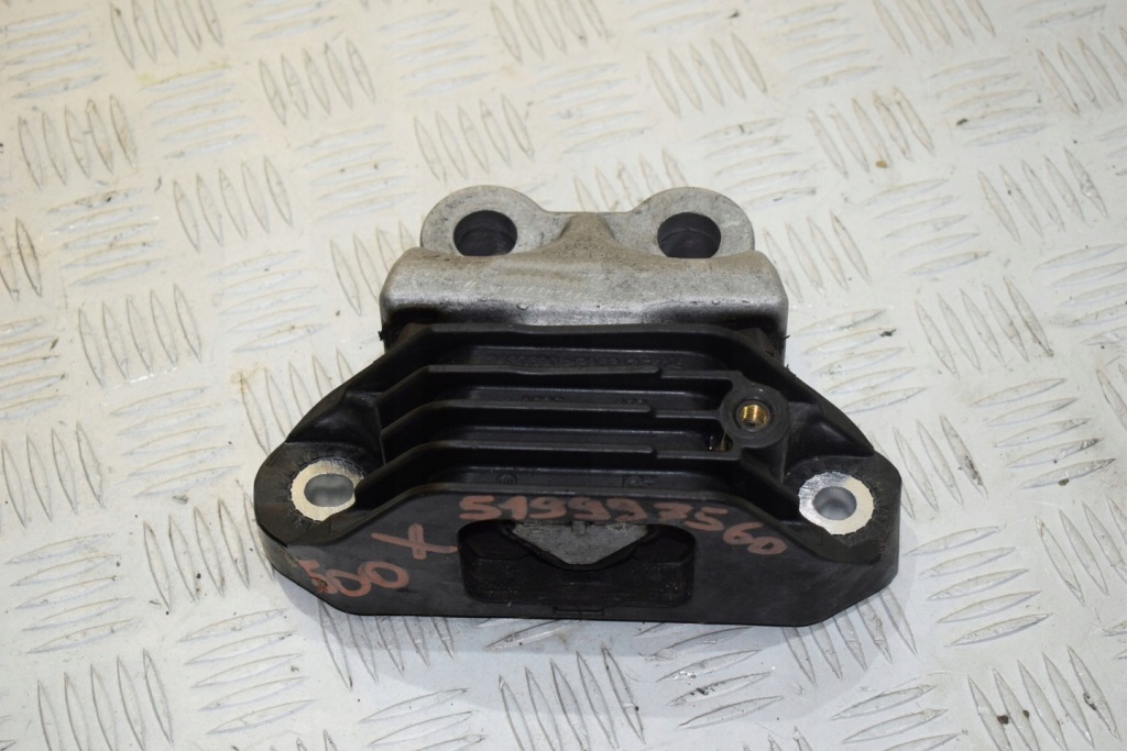 фото №1, Кронштейн подушка двигуна fiat 500x 519997560