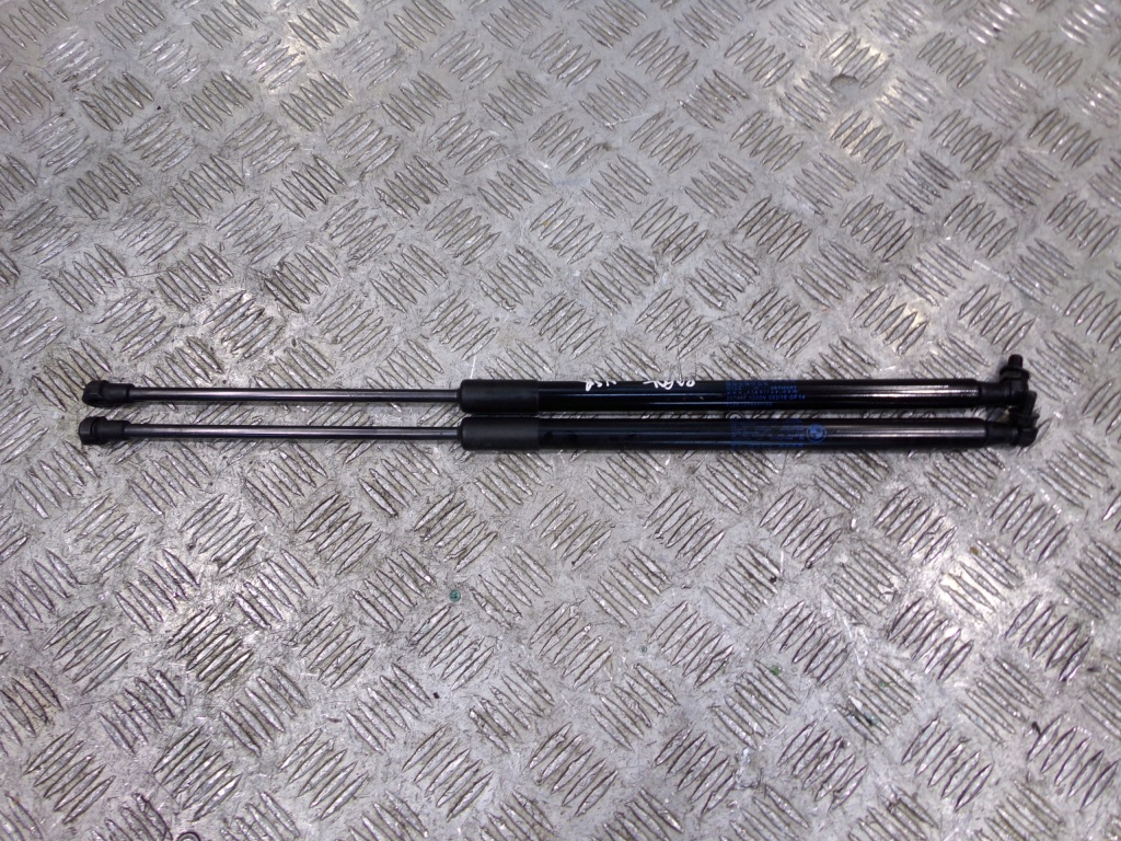 фото №1, Bmw i8 coupe привод крышки комплект 7336401