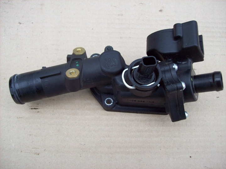 фото №1, Mercedes w117 w176 w246 термостат 1.5dci