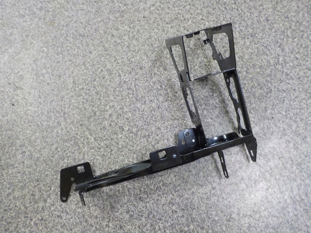 фото №1, Кронштейн підсилювач поперечина праве панель фари bmw 1 f20