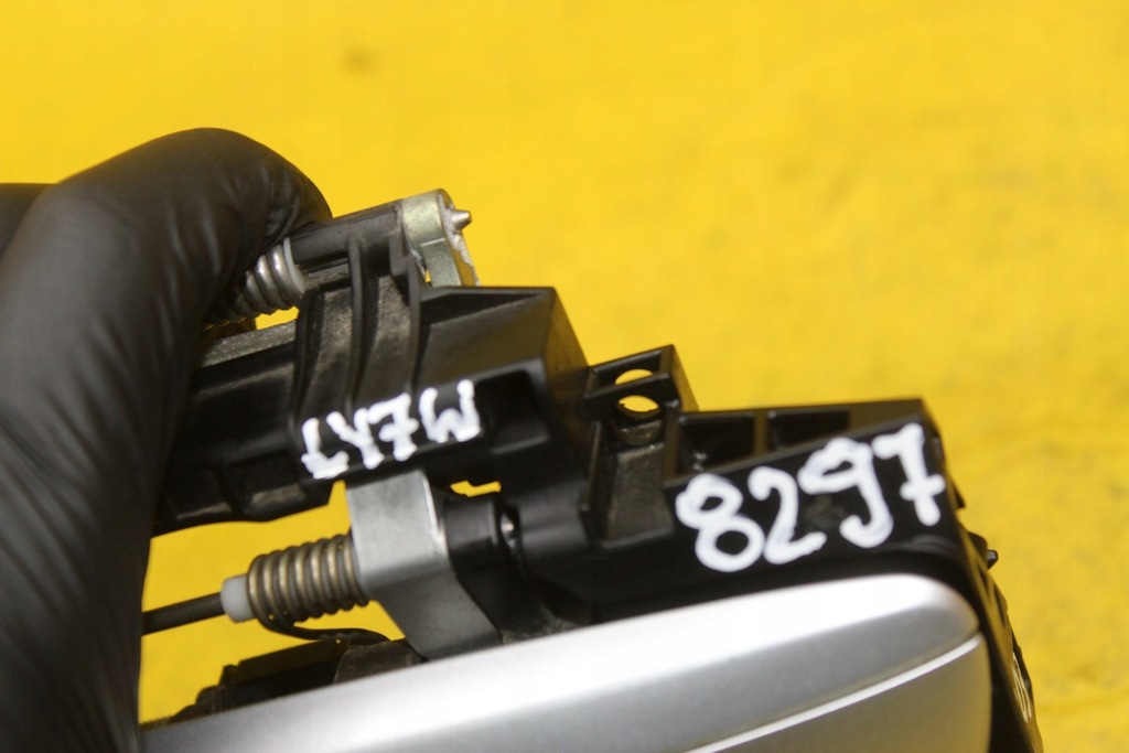 фото №10, Ручка двері правий перед a8 d3 ly7w