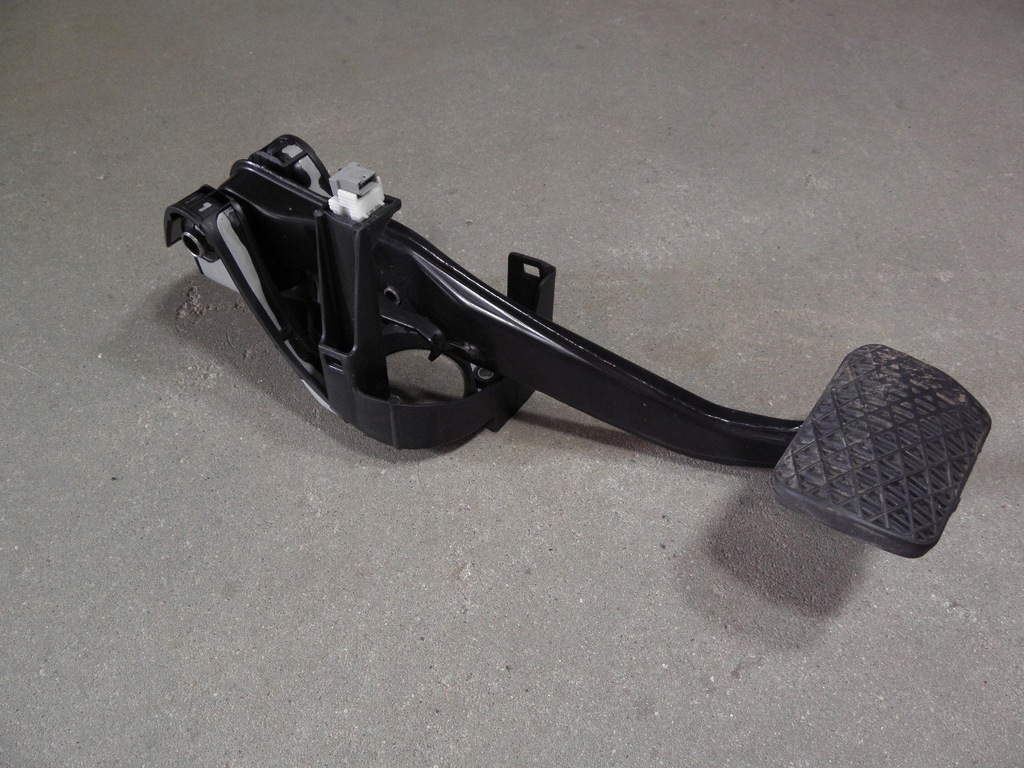 фото №1, Mercedes c w204 педаль гальма датчик a2042902001