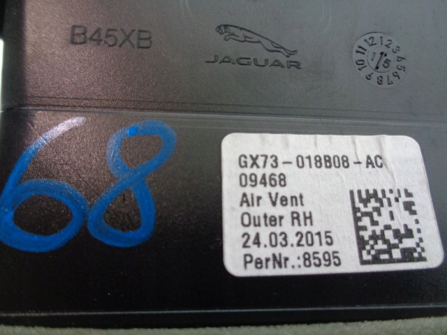 фото №5, Jaguar xe x760 правая решётка консоли обдув