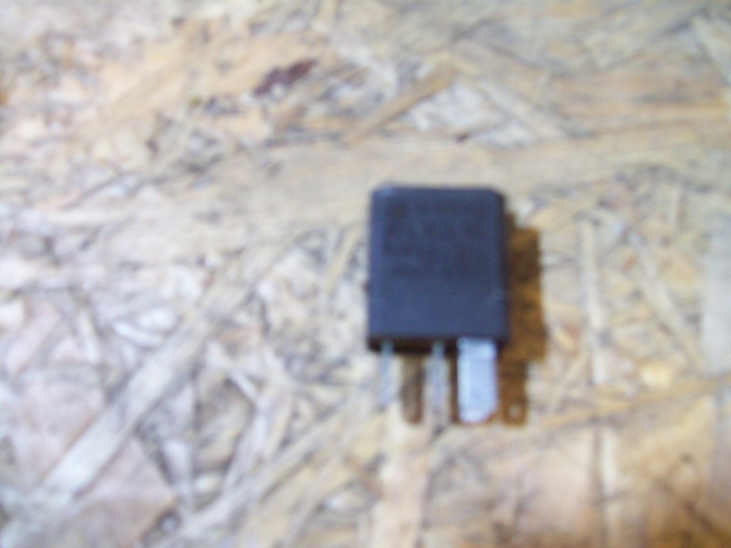 фото №1, Opel corsa c 05 r 1,3 cdti реле 24435922