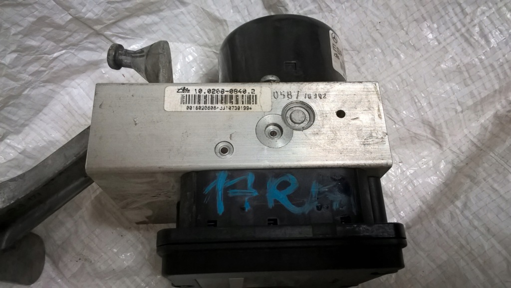 фото №3, Mercedes-benz оригинальный номер 0375453632 насос abs