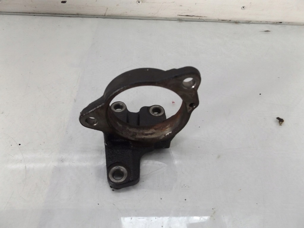 фото №1, Corolla e12 1,4 d4d опора полуось