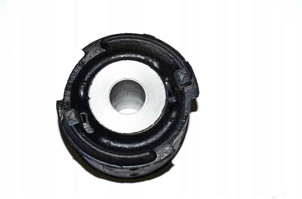 фото №13, Подушка задній балка lemforder 21381 01 33311092517