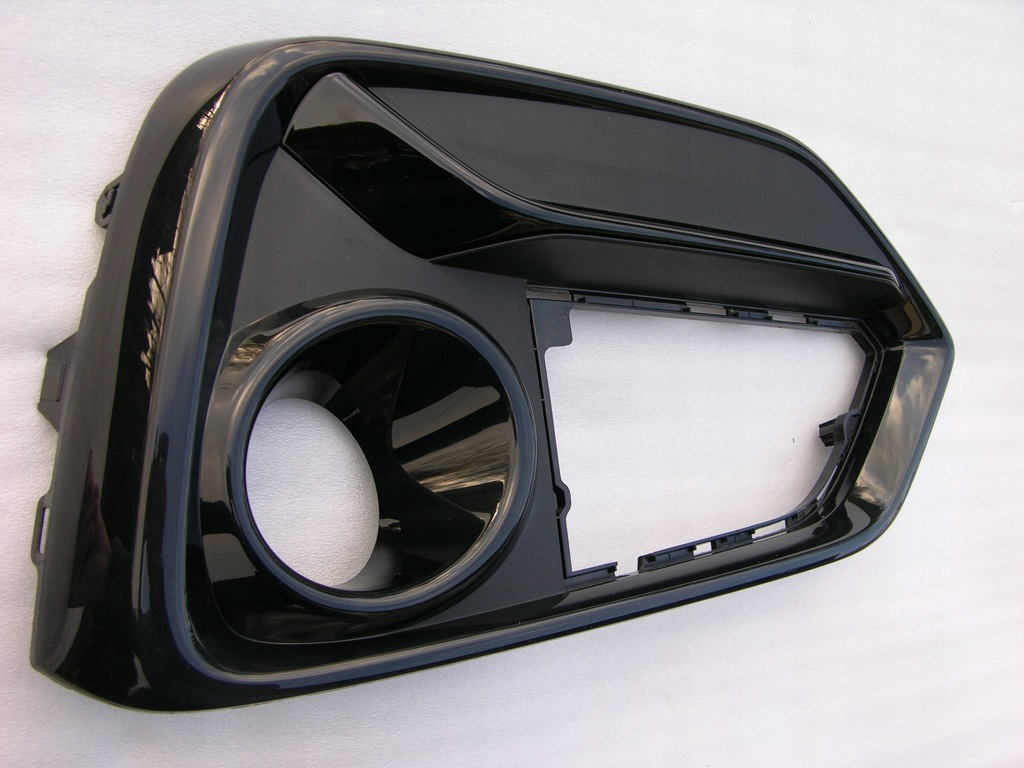 фото №16, Решітка бампера права org honda civic x 71103-tgg