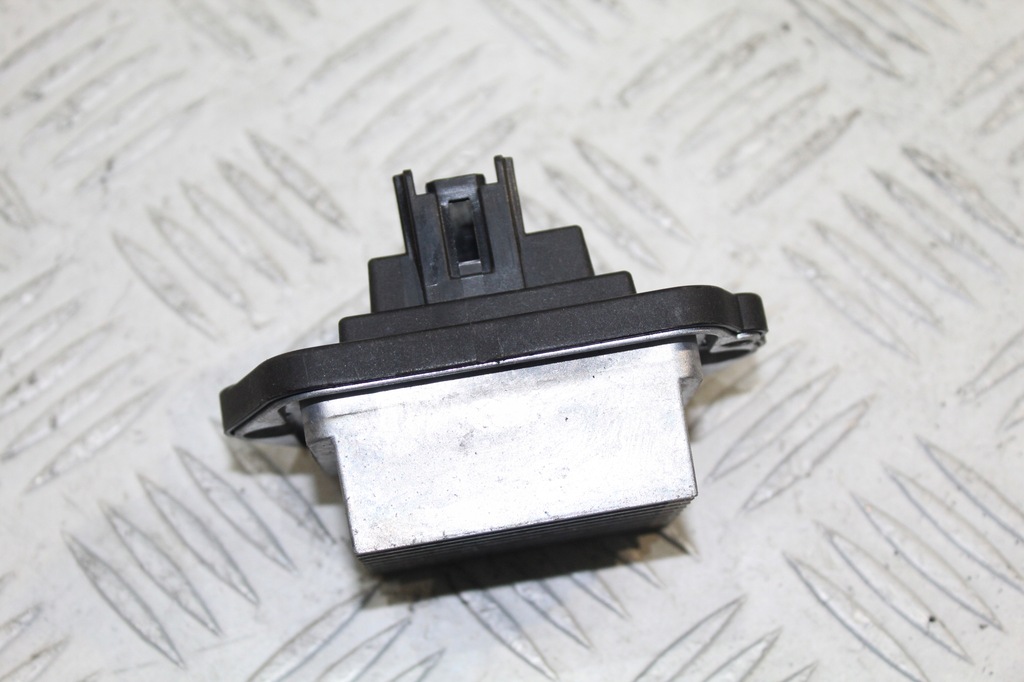 фото №1, Резистор вентилятор mazda cx7 lift