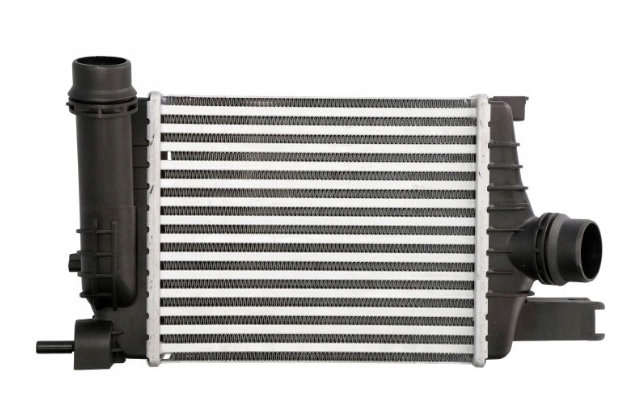 Купити Інтеркулер peugeot dacia daster 1.2 новий