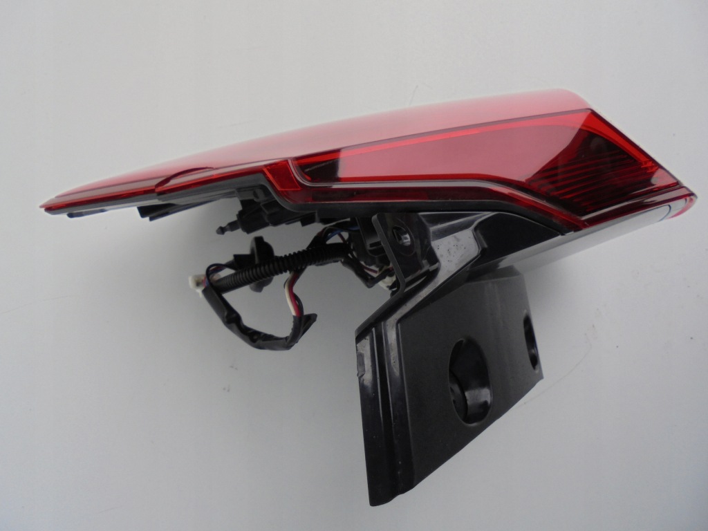 фото №9, Nissan x-trail t32 lift лампа задняя правая задняя 2017