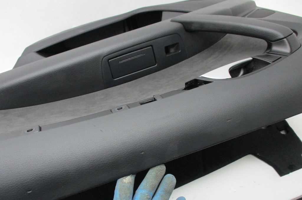 фото №14, Обшивка двері правий задня задній audi q7 4l alcantara 4l0867306