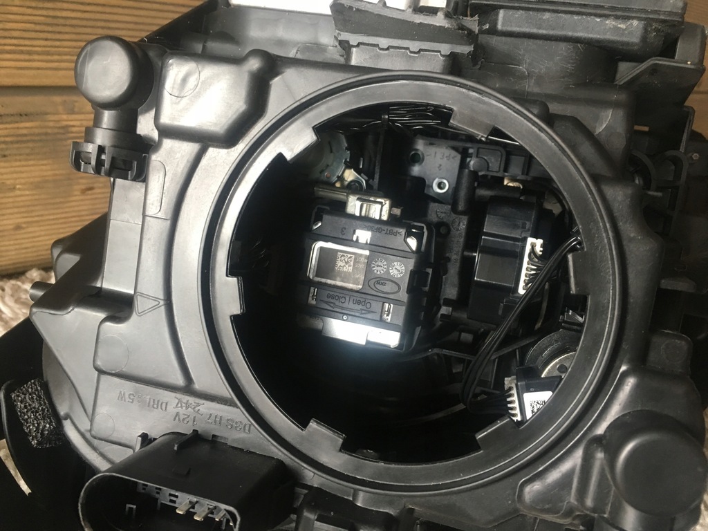 фото №5, Porsche macan ксенон kom лампа czarna фара