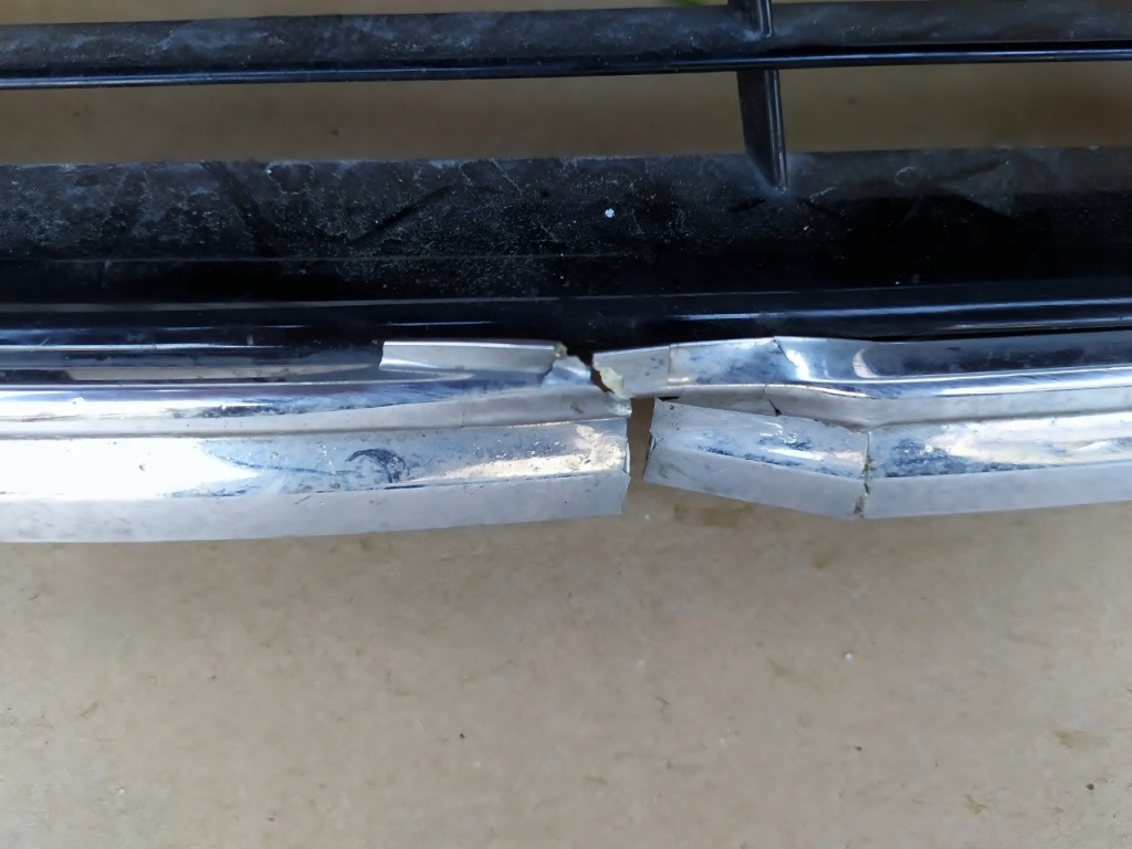 фото №2, Mercedes c w 204 - решітка радіатора решітка радіатора радіатора