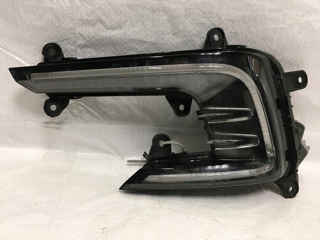 фото №1, Passat b8 протитуманна фара led drl правий 3g0941056a