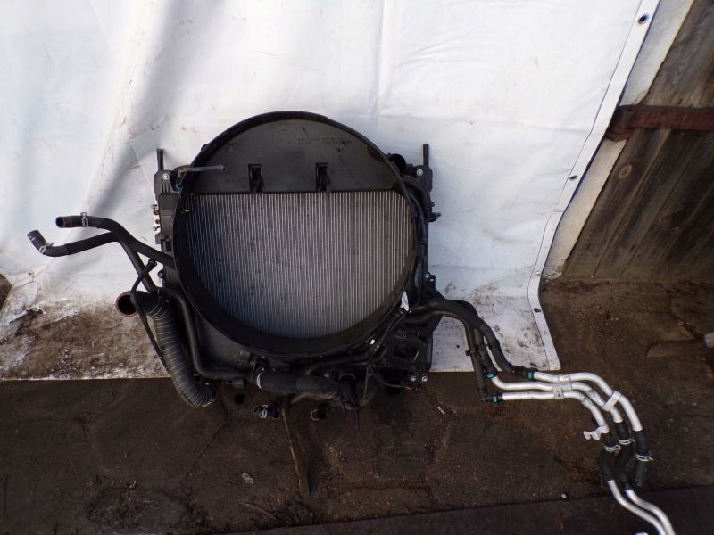 фото №8, Радиатор радиатор discovery iv 3.0d комплект