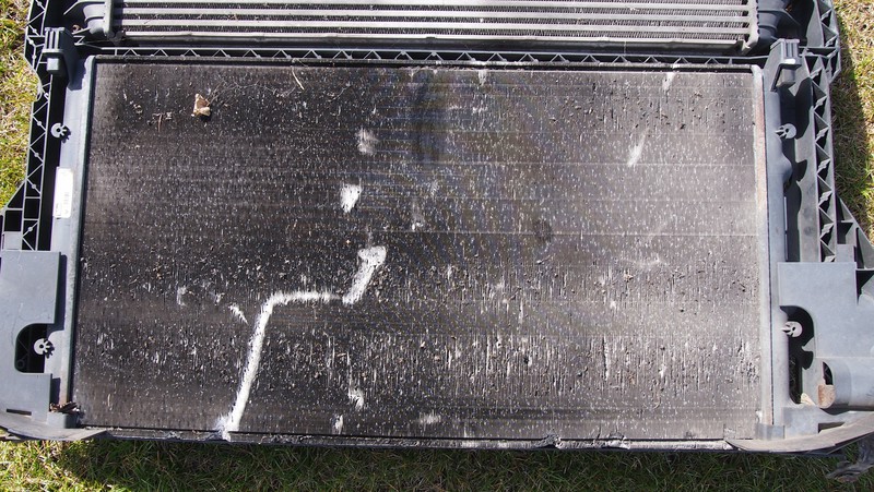 фото №4, Корпус радиатора wody 2.5 dci master вентилятор