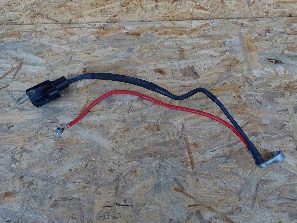 фото №1, Audi q3 8u 2.0 tfsi lift шланг клема plus плюсова стартер 5n0971228f