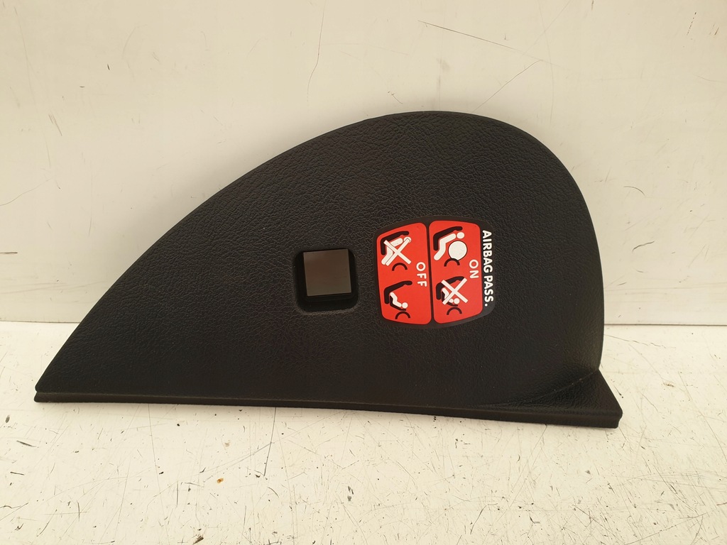 фото №1, Захист панелі приладової панелі права peugeot 407 06r eu