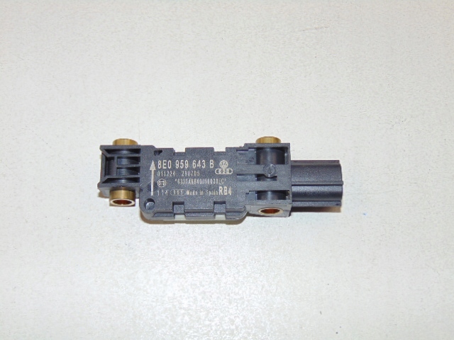 фото №11, Датчик удара audi a4 b7 04-09r. 8e0959643b