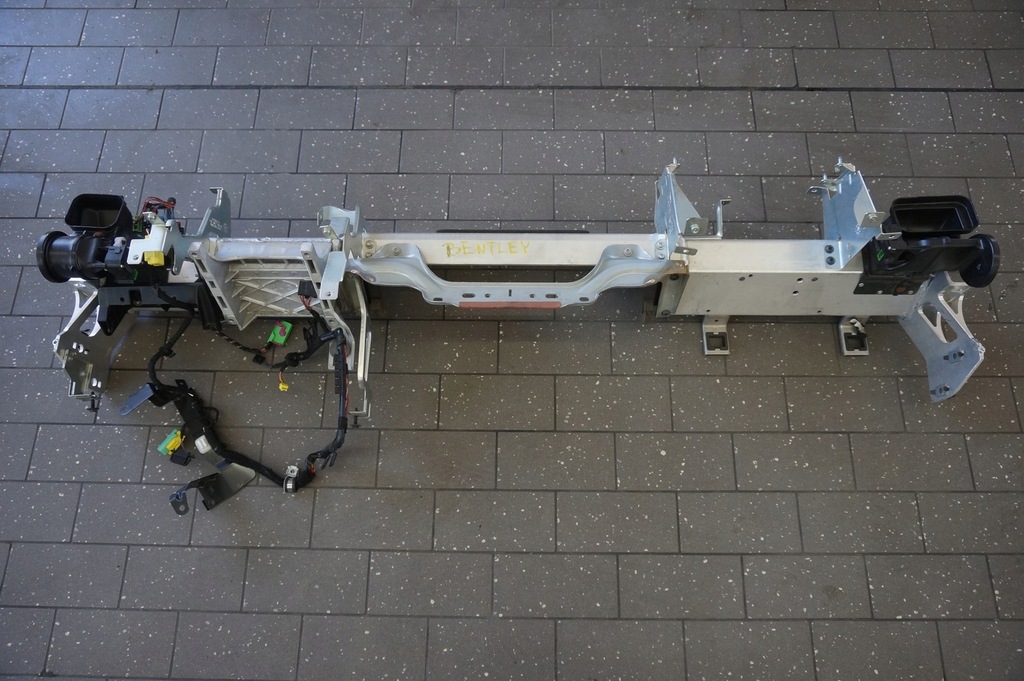 фото №1, Усилитель консоли балка bentley continental gt