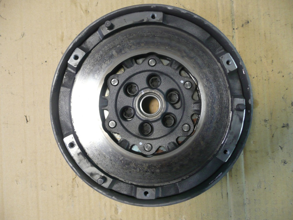 фото №1, Bmw e60 e87 e90 колесо маховик двухмассовый маховик n43 7560876