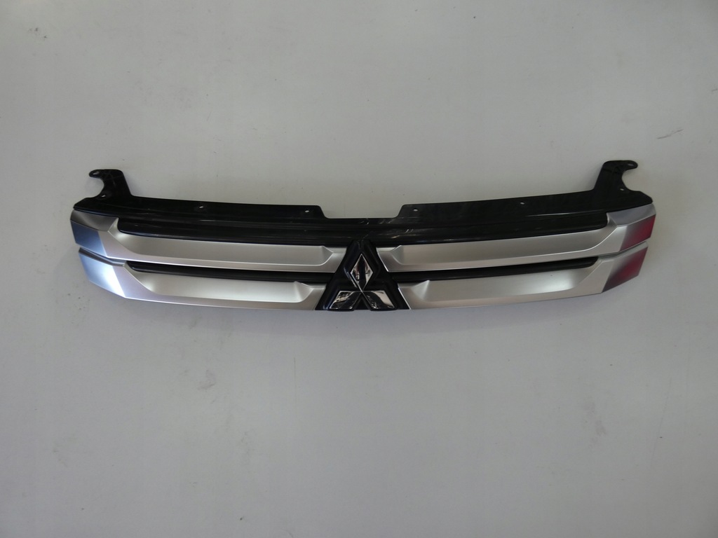 фото №1, Решітка радіатора, решітка радіатора mitsubishi outlander гібрид