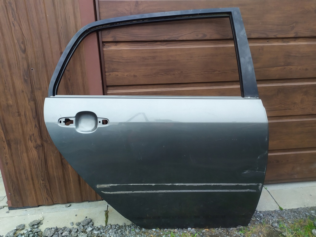 фото №1, Дверь правое задние задняя toyota corolla e12 5d