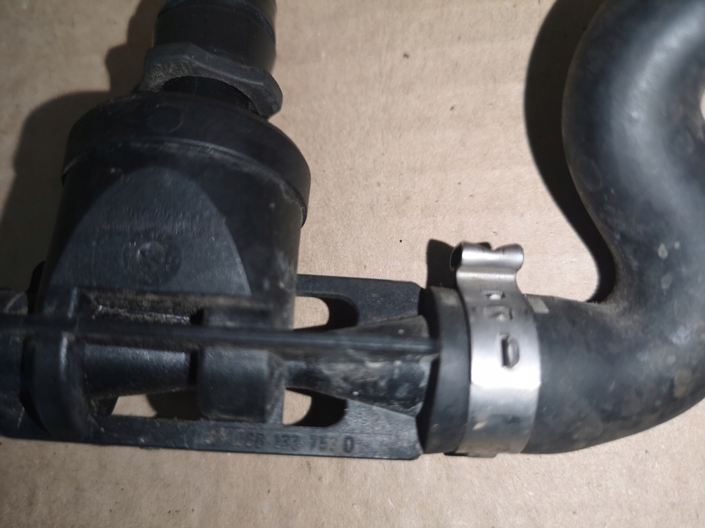 фото №3, Шланг клапан вакуумa audi vw 059133459a