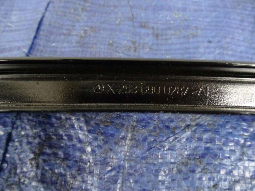 фото №3, Молдинг дверь правый перед mercedes glc x253