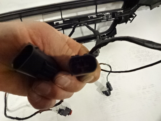 Решітка бампера bmw f22 f23 джгут pdc датчик Київ