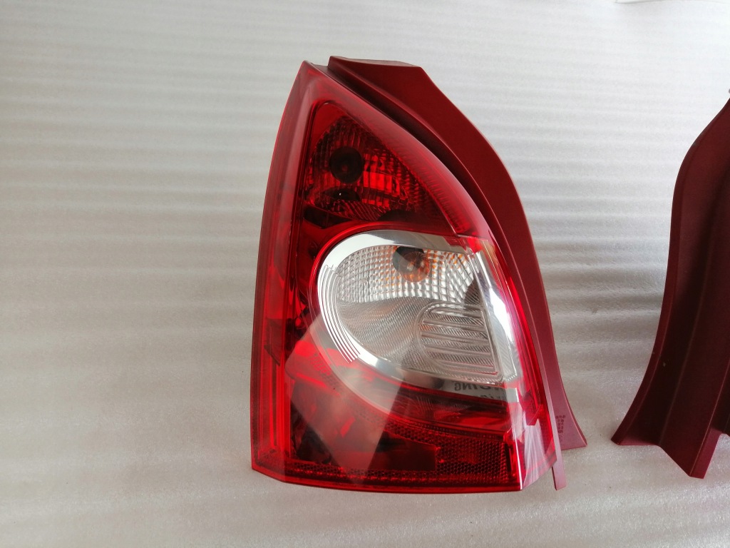 фото №2, Renault twingo ii лампа задняя