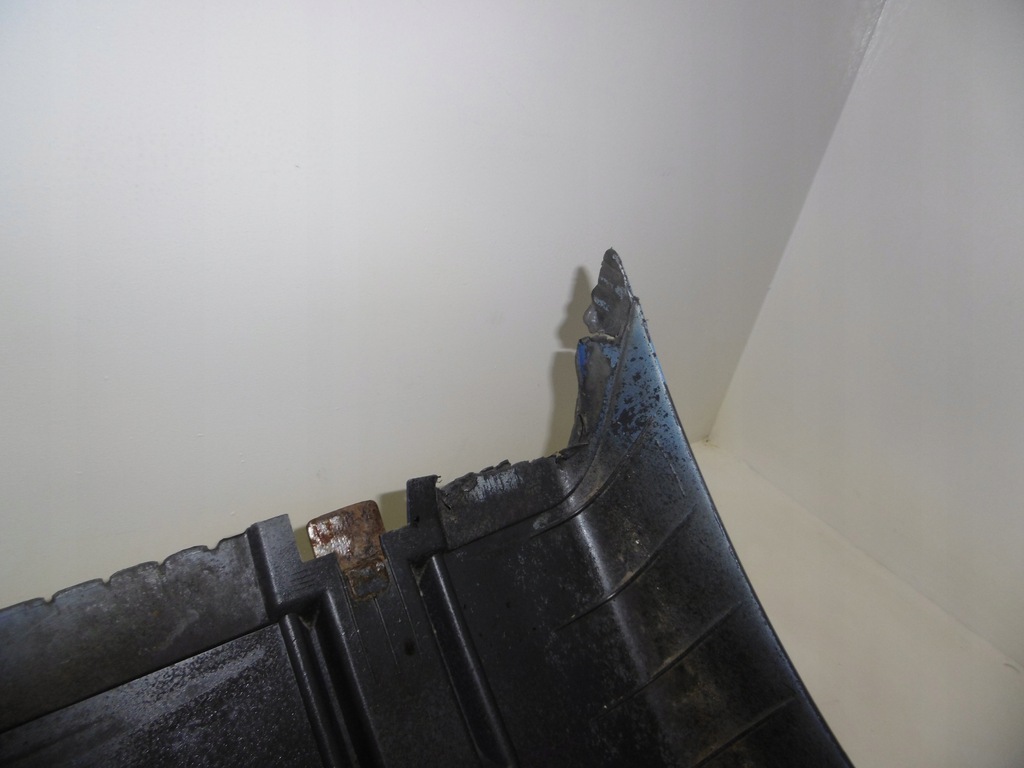 фото №14, Scania r крила підкрилок кронштейн правий задня