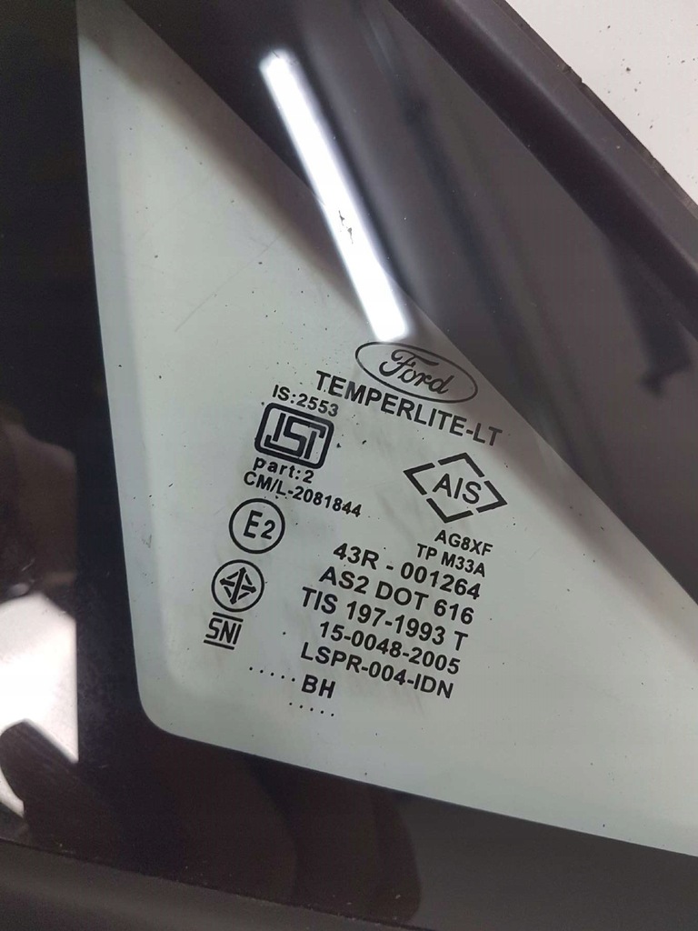 фото №3, Ford ecosport стекло треугольник дверь правый перед