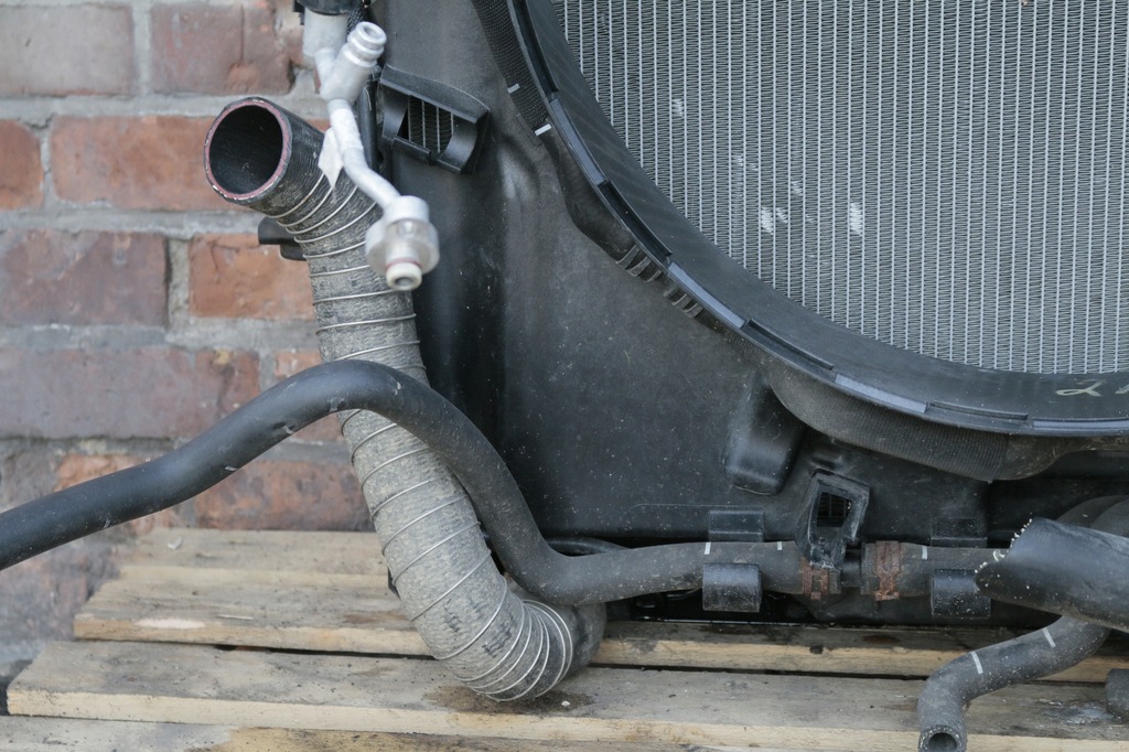 фото №7, Радиатор land rover discovery iv 3.0 d 3.6